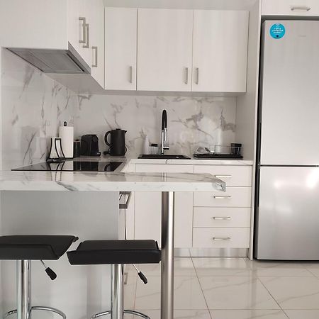 Elegant & Modern Apartment Near To Athens Riviera Pireus Zewnętrze zdjęcie