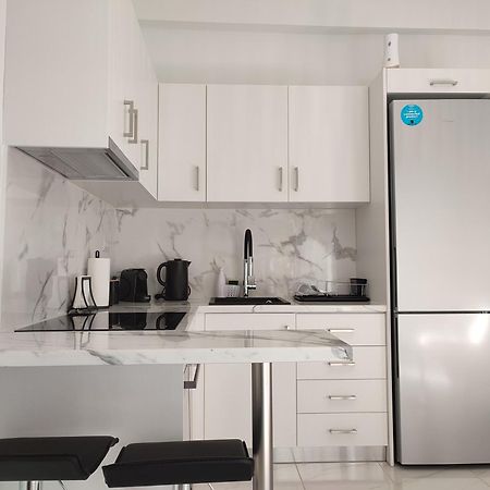 Elegant & Modern Apartment Near To Athens Riviera Pireus Zewnętrze zdjęcie